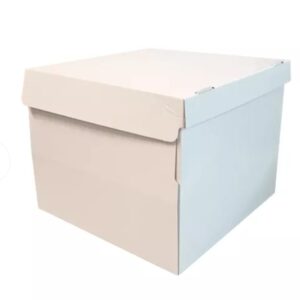 Cutie,tort, cu capac,inaltime 36*36*20 cm inaltime
